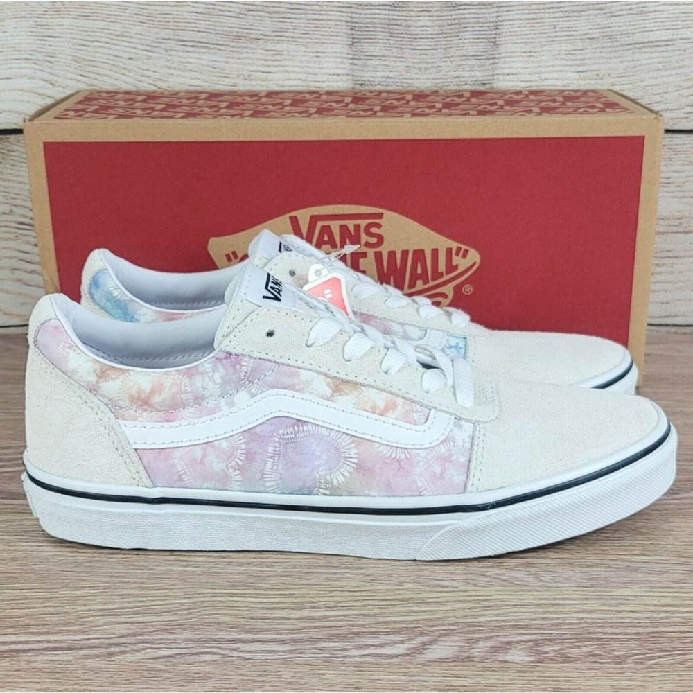 NEW Vans Ward Low Top Women's Suede Heart Tie Dye Athletic Skate Casual Size 7.5 - Picture 2 of 7